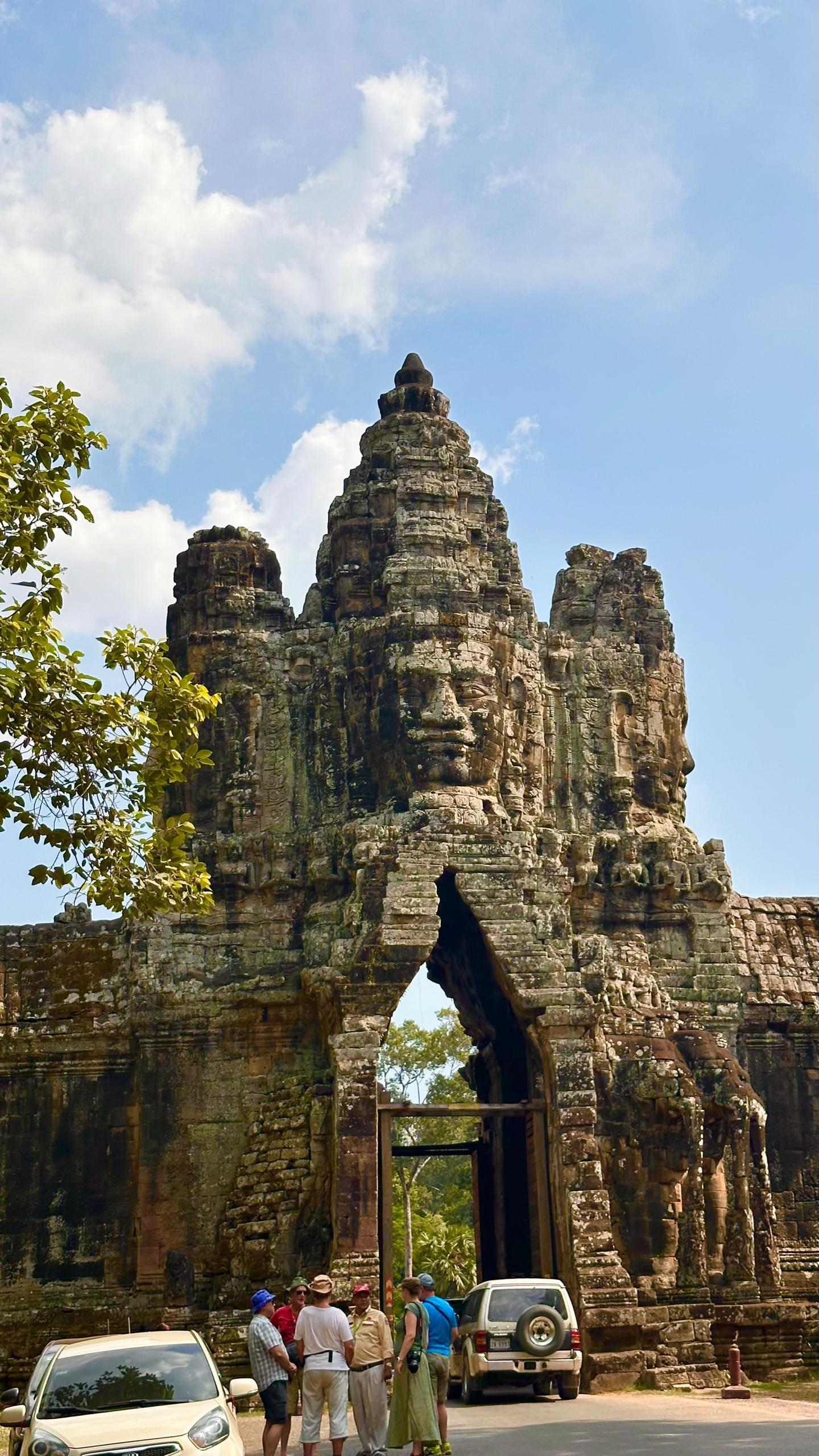 travelwithabdullah/cambodia/angkorwatdoor/laracrofttombraider